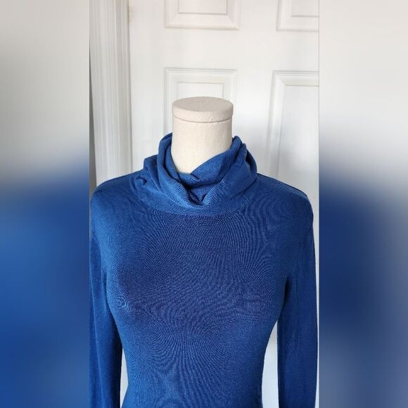 Vintage Le Chateau blue sweater - Size Medium - Picture 4 of 9